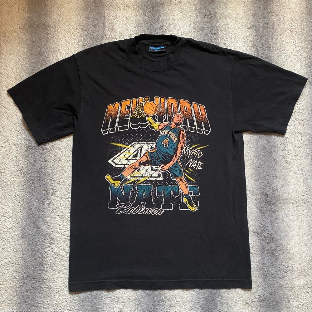 NBA New York Knicks Nate Robertson Playmaker Graphic T-Shirt Men’s Small Black